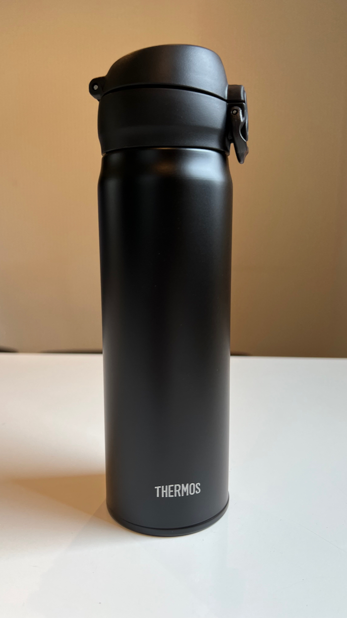 2022A/W新作送料無料 サーモス 水筒 真空断熱 ケータイマグ ブラック 